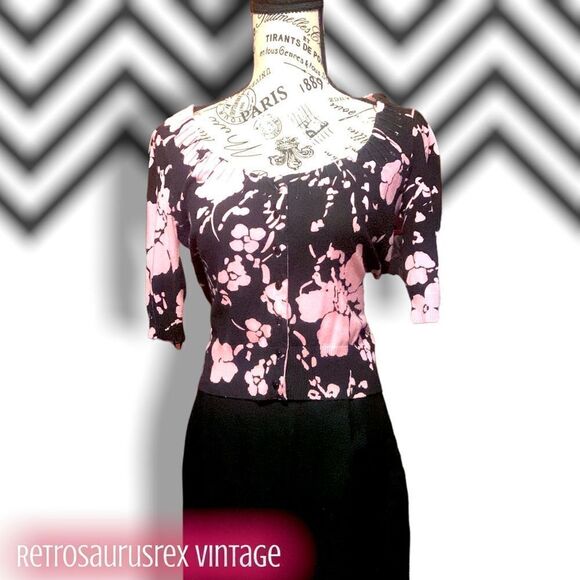 𝅺pink Cardigan Sweater - Picture 2 of 4